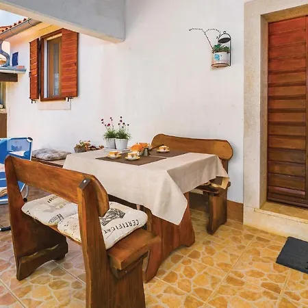In Bartici With Kitchen * Barbici